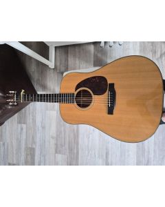 Martin D18